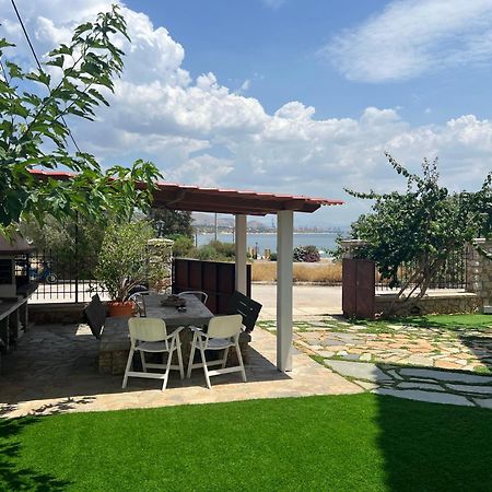Apartment In Salamina With Garden & Sea View Selinia Экстерьер фото