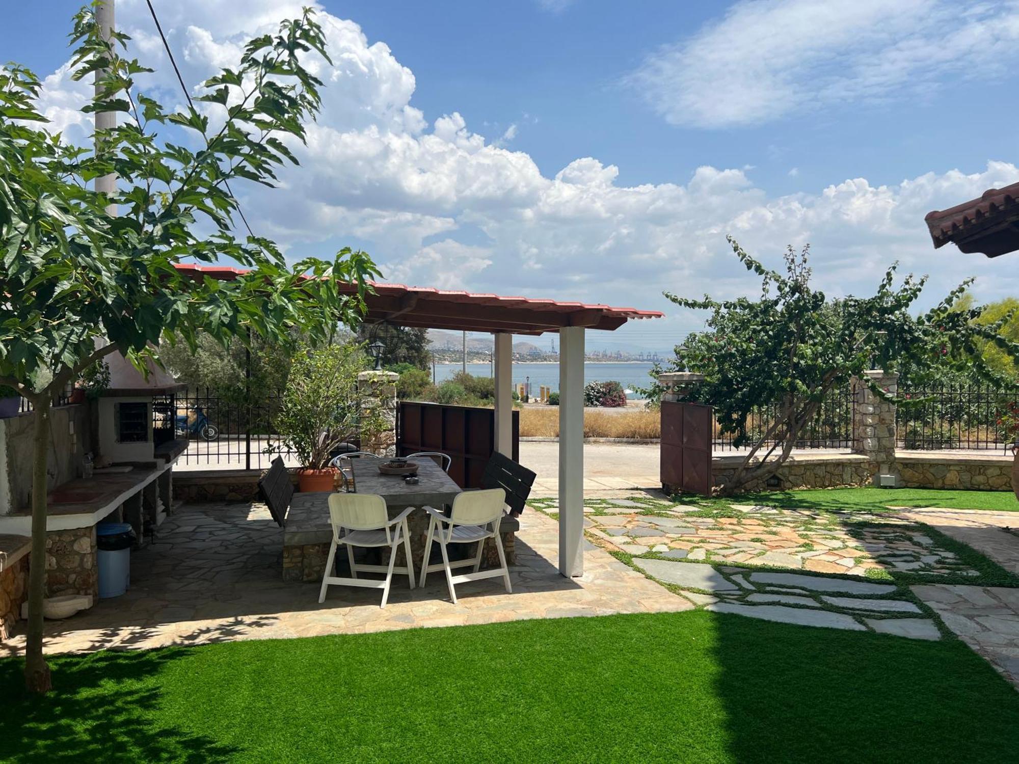 Apartment In Salamina With Garden & Sea View Selinia Экстерьер фото